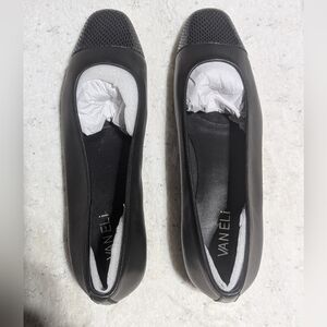 Vaneli Black Leather Cap Toe Flats Snakeskin Heel Square Toe 8M NIB